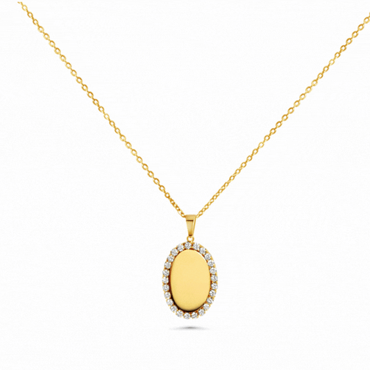 Engraved necklace with oval pendant rhinestones