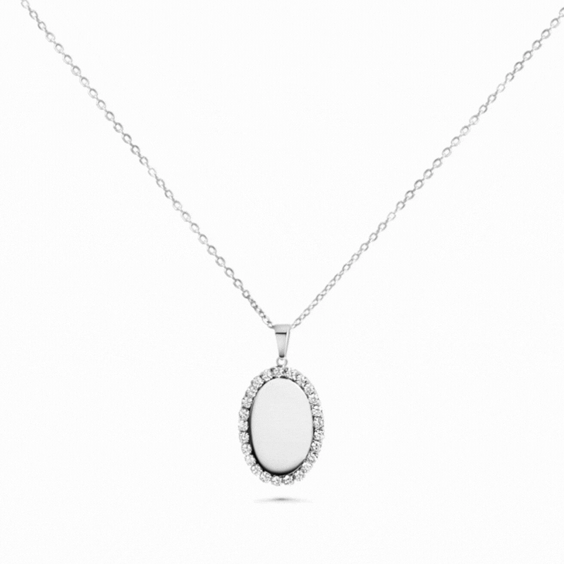 Engraved necklace with oval pendant rhinestones
